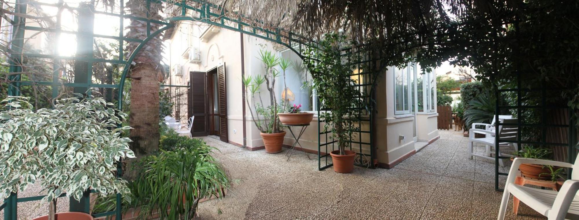 A Un Passo Dal Mare Apartment Lido di Mondello Exterior photo